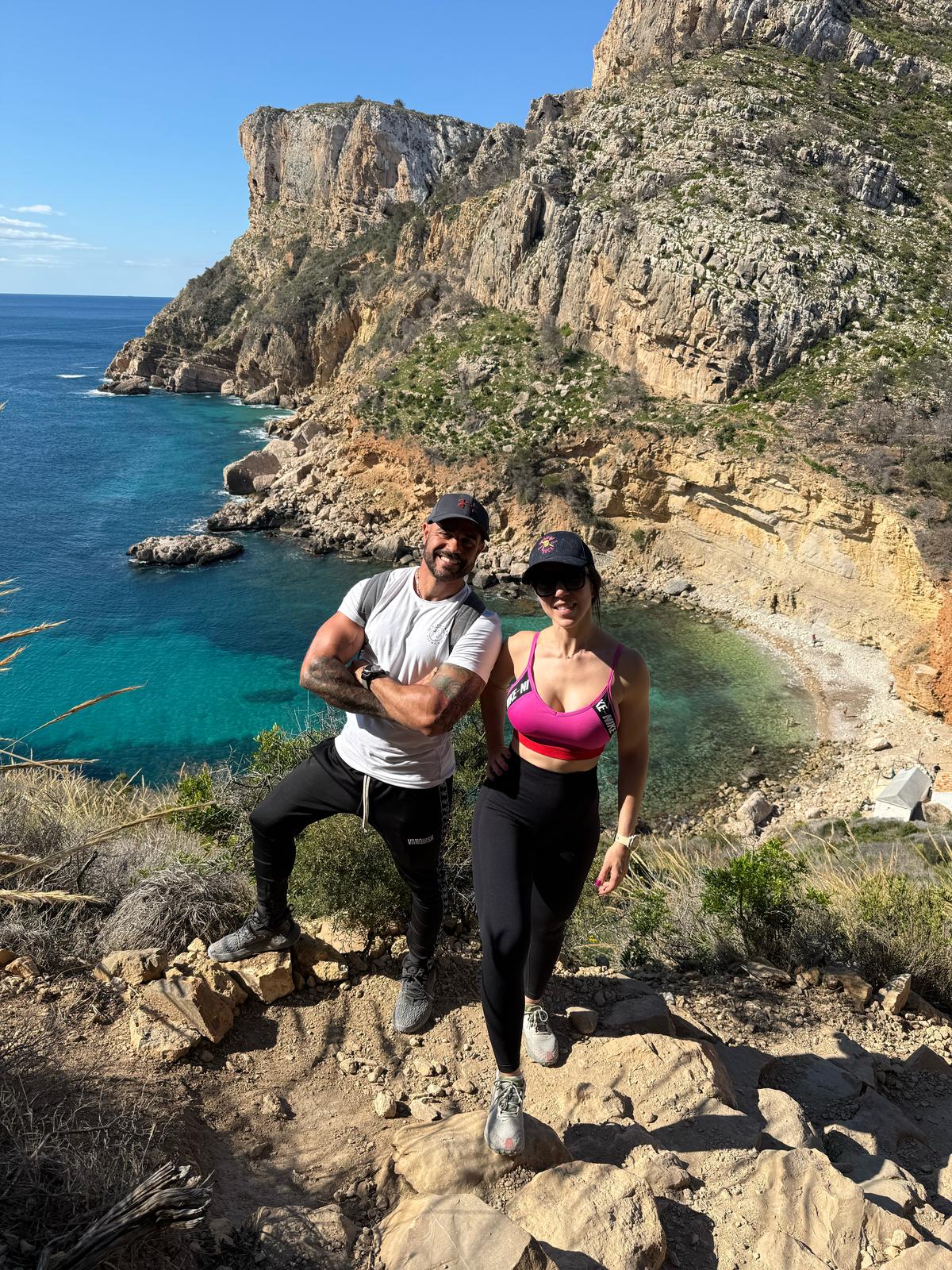 Senderismo en Alicante por la Ruta de los Acantilados de Benitachell